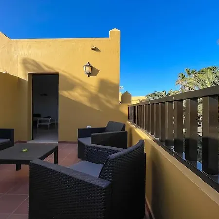 Oasis La Palmera Apartment *