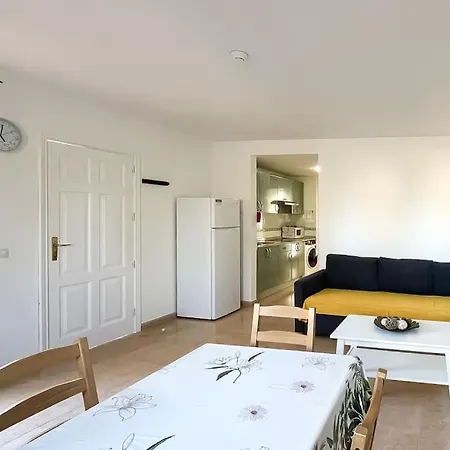 Oasis La Palmera Apartment *